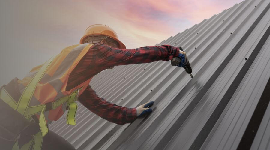 Professional gutter cleaning in Lowell, NC